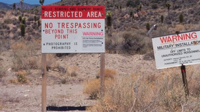 القوات الأمريكية تحتجز أول شخصين حاولا الدخول إلى 