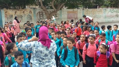 انتظام الدراسة في اليوم الثاني بمدارس الإسكندرية.. (صور)