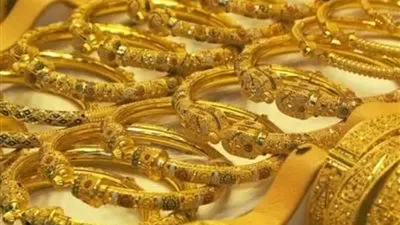 الذهب يتراجع 15 جنيهاً .. تعرف على أسعار المعدن الأصفر