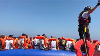 روما تسمح للسفينة 