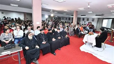 البابا تواضروس يحاضر في مؤتمر 