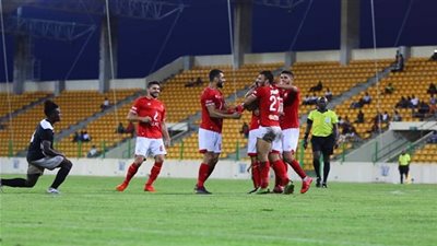 الأهلي يعلن جاهزية مدافعه للزمالك ويعدد 