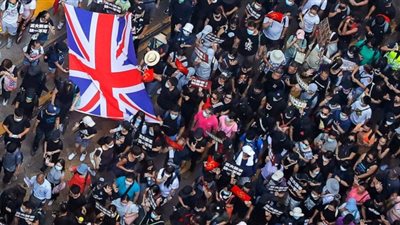 اندلاع أعمال عنف بعد مسيرة احتجاج في وسط مدينة هونج كونج