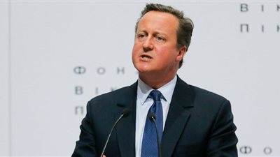 كاميرون يهاجم رئيس الوزراء البريطاني 