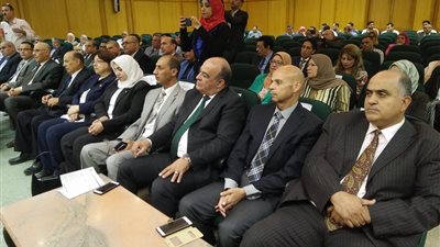 محافظ الشرقية ووكيل وزارة الصحة يشاركان احتفالية الجامعة بحق الإبصار لكل مواطن