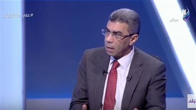 ياسر رزق يكشف موعد حلف رئيس 