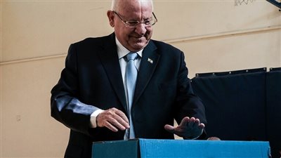 الرئيس الإسرائيلي: سأبذل قصارى جهدي للحصول على حكومة منتخبة   