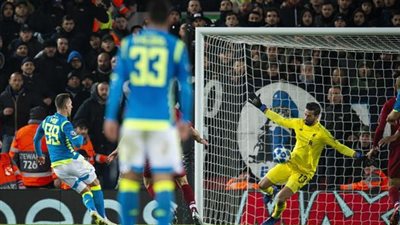 نابولي ضد ليفربول.. دفاع الطليان صداع في رأس أنشيلوتي