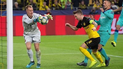 أول تعليق من نجم برشلونة بعد تألقه أمام بوروسيا دورتموند