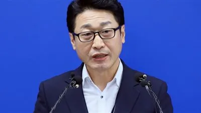 كوريا الجنوبية تقلل تصنيف وضع اليابان التجاري وسط تعميق النزاع