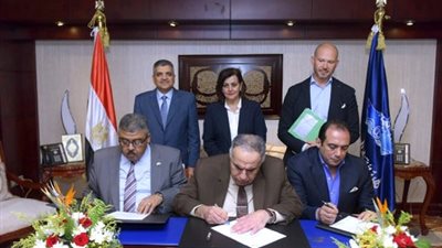أسامة ربيع ومنى محرز يشهدان بروتوكول تعاون بين قناة السويس ووزارة الزراعة 