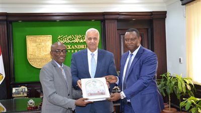 سفير رواندا السابق بالقاهرة يشيد بدور مصر المتميز في القارة الأفريقية.. (صور)