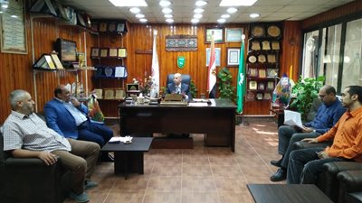 وكيل وزارة الصحة بالشرقية يناقش خطة استهلاك الأدوية بالمستشفيات.. (صور)