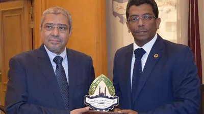  رئيس اتحاد الغرف التجارية يبحث زيادة التجارة العربية البينية   