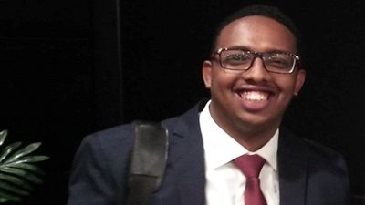 مستشار وزير التجارة والصناعة الصومالي في حوارة مع 