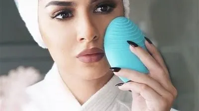 خطوات بسيطة لتنظيف البشرة واستعادة نضارتها