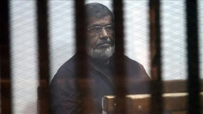 اليوم.. نظر دعوى سحب النياشين والأوسمة من محمد مرسي