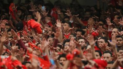 الجماهير الحمراء تحفز لاعبيها وتدشن وسم #فرحنا_بالسوبر_يااهلي