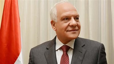 محافظ الجيزة: لجان لمتابعة كفاءة العمل بالمستشفيات الحكومية 