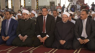 وزير الأوقاف ومفتي الجمهورية يؤديان صلاة الجمعة بالبحيرة في ذكرى احتفالات العيد القومي (صور)