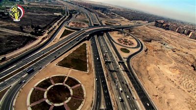 مواطنون يشيدون بشبكة الطرق: 50 دقيقة مدة الرحلة من العاصمة الإدارية لـ بنها (فيديو)