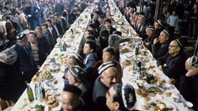 الأفراح في أوزباكستان يمكنها إفلاس البلاد... والبرلمان يمنع ذلك