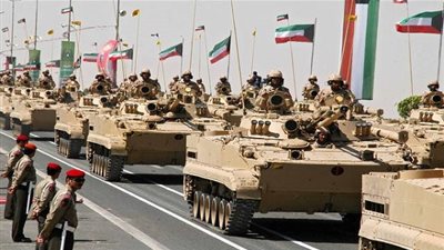 وزير الدفاع الكويتي يتفقد عمليات القوات الجوية والدفاع الجوي