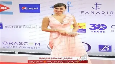 فساتين حلا وهنا شيحة مابين القصير والطويل في 