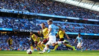 مان سيتي ضد واتفورد .. أرقام قياسية لجوارديولا وأجويرو يغازل القائمة الذهبية