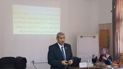 بدء دورات إعداد القادة ومديرين الإدارات بمركز الاستراتيجية بجامعة المنوفية (صور)