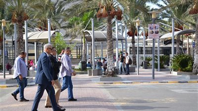  رئيس جامعة الإسكندرية يطمئن على انتظام الدراسة بجميع الكليات (صور)