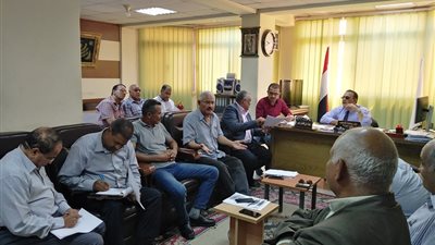 حملات للقضاء على الأنيميا وفيروس سي وفحص شامل لطلاب المدارس في قنا (صور)