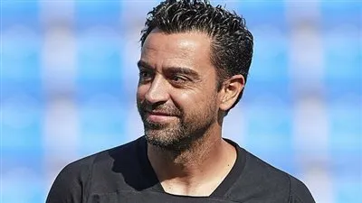 تشافي: لو دربت برشلونة سأجل ميسي مدافعًا !