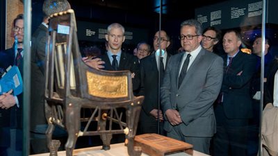 معرض الفرعون الذهبي يحطم الرقم القياسي في باريس