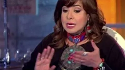 شخص مجهول يهُدد نشوى مصطفى ويتتبع منزلها.. والأخيرة تلجأ للشرطة