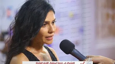 بسمة تخطف الأنظار بإطلالتها في مهرجان 