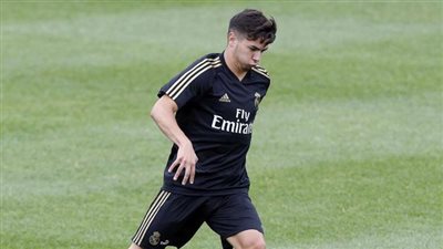 زيدان يثير غضب نجم ريال مدريد الشاب