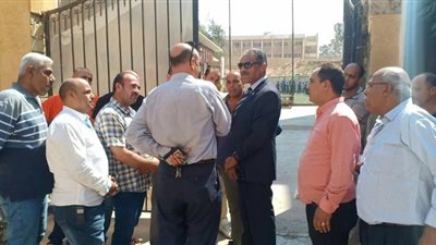 رئيس حي شرق مدينة نصر يتابع أعمال تطوير منطقة صقر قريس بالحي العاشر