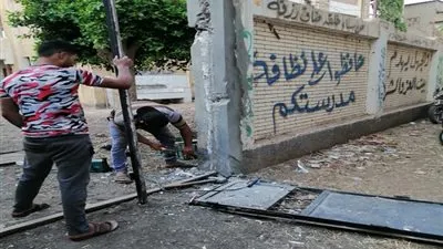 التفاصيل الكاملة لإصابة طالبة سقطت عليها بوابة مدرسة في الدقهلية 