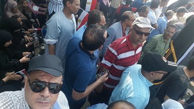 آلاف الفيومية يسافرون للقاهرة للمشاركة في تأييد الرئيس.. مؤكدين: الجيش والرئيس المصري خط أحمر (صور)  