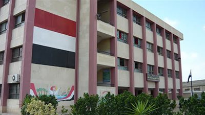 مشاكل بالجملة في أكبر مدارس الشرقية.. أولياء الأمور يرفضون دفع المصروفات.. وأزمة بين معلمو المدرسة والإدارة 