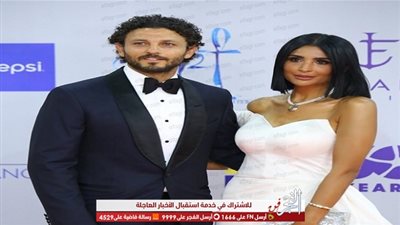 أحمد رزق وحسام غالي وزوجته على السجادة الحمراء في ختام مهرجان الجونة