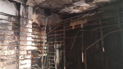 السيطرة على حريق محل بشارع الغريب بالسويس (صور)