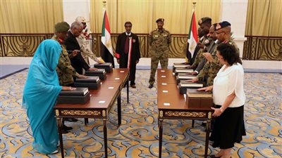 السودان.. المجلس السيادي يتعهد بفتح ملفات اغتيالات الإخوان ضد السياسيين