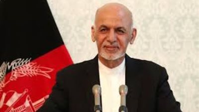 الناخبون الأفغان يتحدون الهجمات ويصوتون لصالح الرئيس