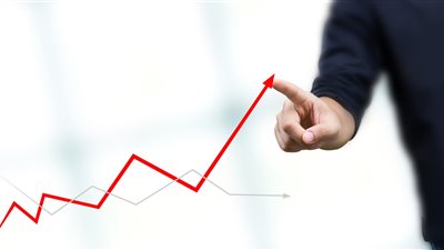 خبير اقتتصادي: مصر الدولة رقم 3 على مستوى العالم من حيث معدل النمو الاقتصادي