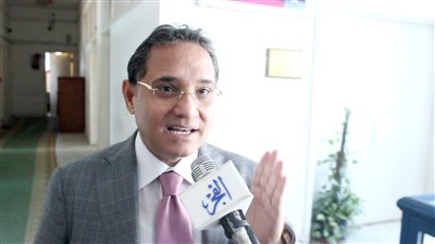 عبدالرحيم علي: الشائعات سلاح فتاك أسقط دول بأكملها (فيديو)