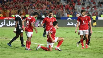 الكاف يتغنى بصعود الأهلي لدوري المجموعات