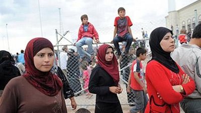 السوريون يائسون.. ويحلمون بالهروب