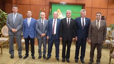 رئيس جامعة المنوفية يستقبل وفد الجامعة المصرية اليابانية للعلوم والتكنولوجيا